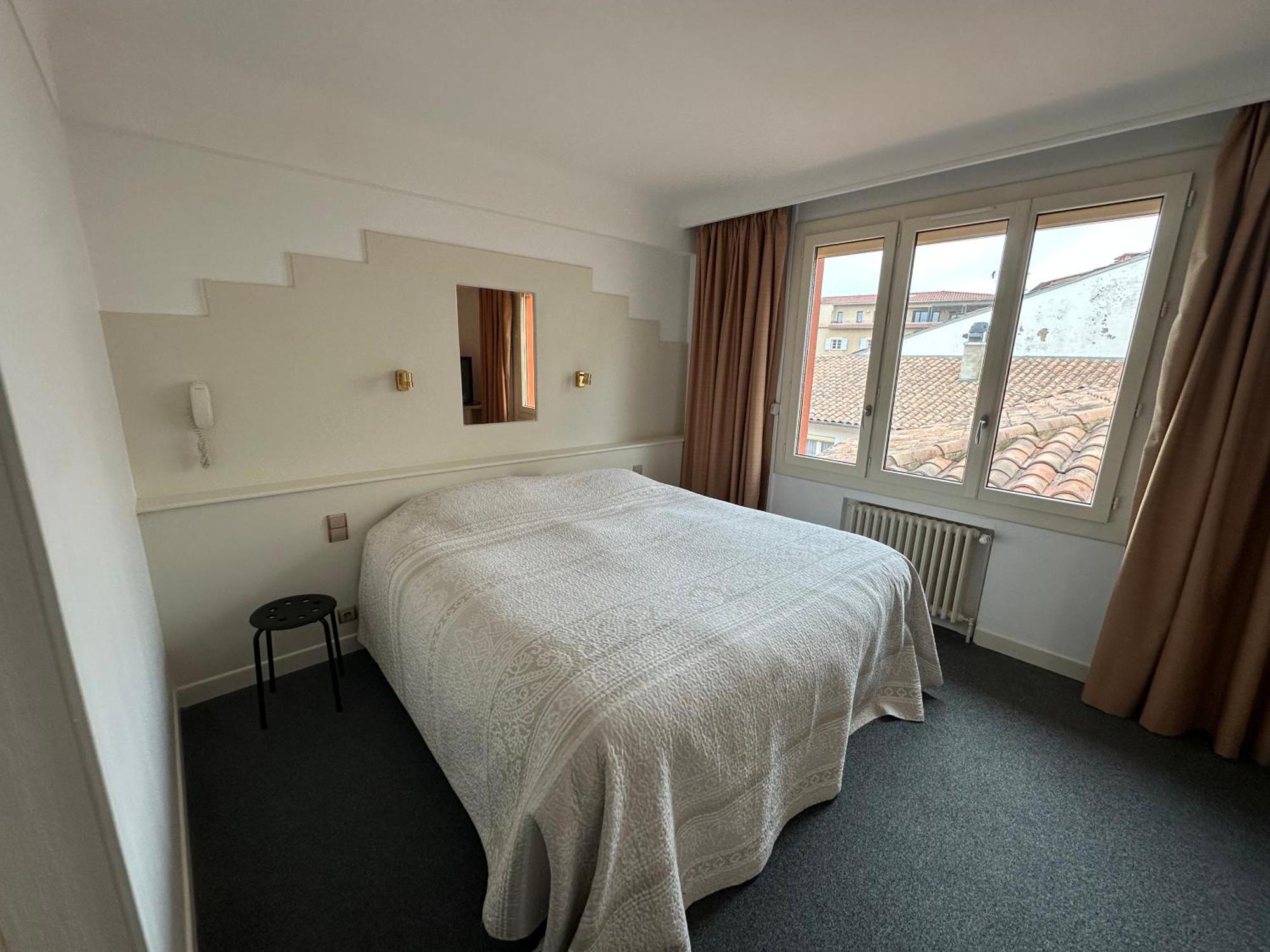 Hotel Chiffre Albi Cameră foto